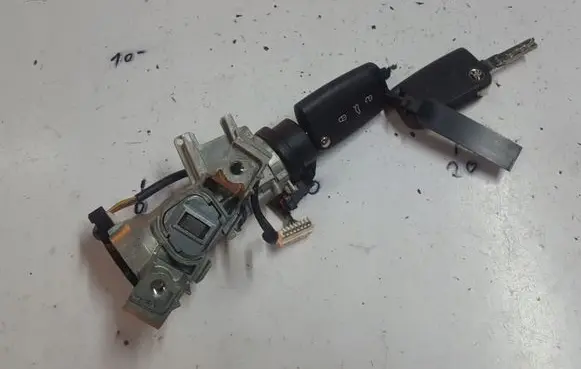 Skoda Octavia Mk3 (5E) Ignition lock 1K09058515Q0905865