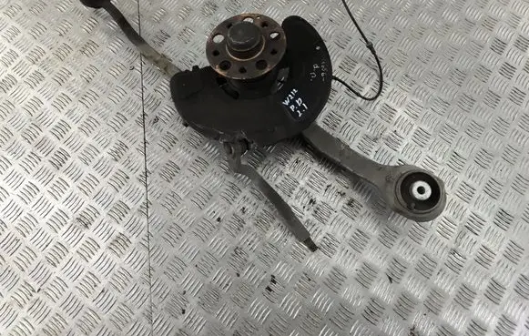 Mercedes-Benz E W212 Front wheel hub A21224