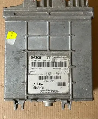 Volvo S40, V40 Engine control unit/module 7700110648 0281001906 P30613695