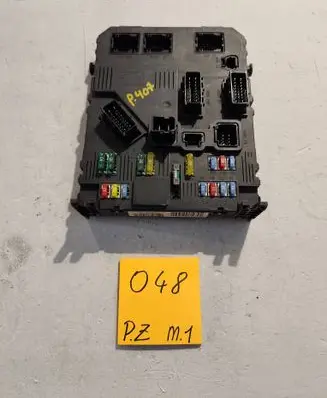 Peugeot 407 Fuse box set 9662463380