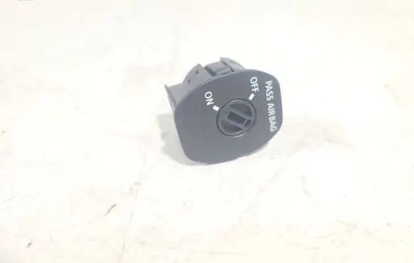 Land Rover Range Rover L322 Passenger airbag on/off switch AUA09000GTMA