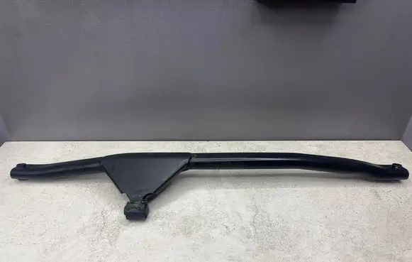 Volvo XC90 Front strut bar 111104