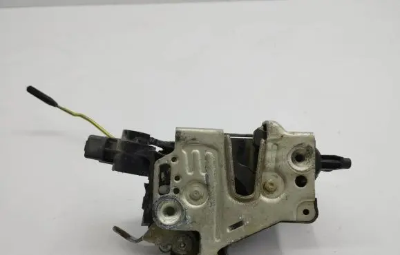 Mercedes-Benz CLK A208 C208 Front door lock 20872001