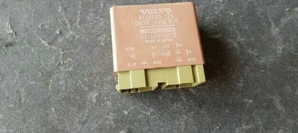 Volvo 850 Central locking relay 9128833
