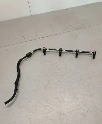 Opel Insignia A Fuel injector supply line/pipe CKR21363