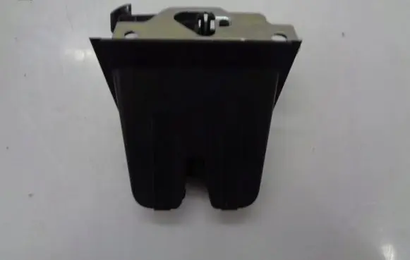Volkswagen Touran III Tailgate/trunk/boot lock/catch/latch 5TA827505D