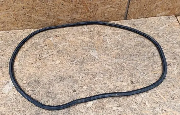 Audi A3 8Y Front door rubber seal 8Y0831721B