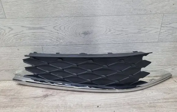 Skoda Octavia Mk4 Front bumper lower grill 5E3807367A