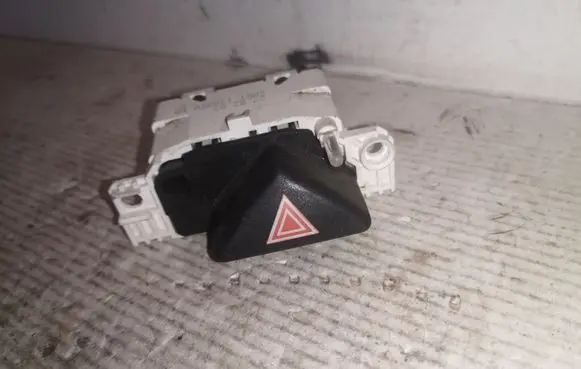 Ford Focus Hazard light switch 2M5T13A350BB