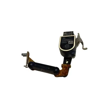 Headlight/headlamp level sensor