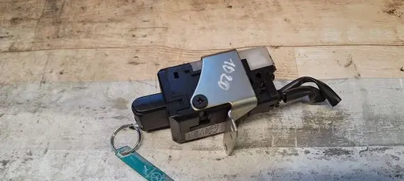 Toyota Corolla Verso AR10 Ignition lock 626399000