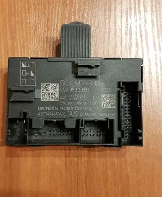 Volkswagen Golf VII Door control unit/module 5Q4959393E 5Q4959393B