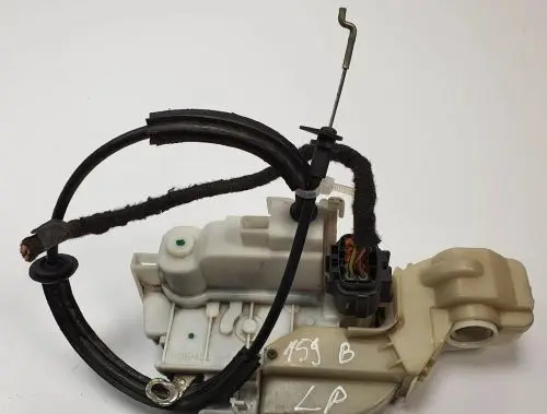 Alfa Romeo 159 Front door lock