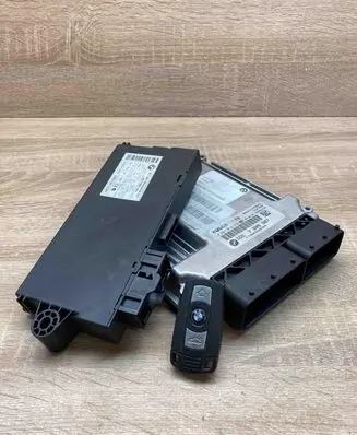 BMW 5 E60 E61 Engine ECU kit and lock set 7806987 6943834 0281014436