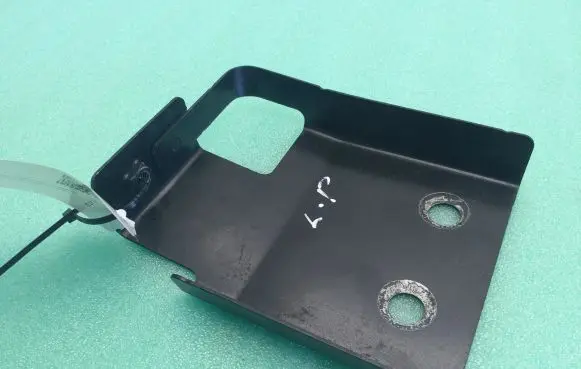 Jaguar F-Pace Fender mounting bracket HK8316A143AB