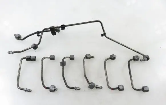 Audi Q7 4L Fuel injector supply line/pipe 