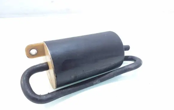 Vacuum air tank