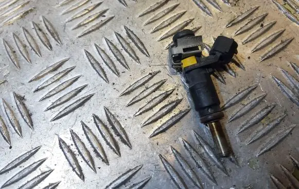 Mini One - Cooper Coupe R56 Fuel injector V75281768007