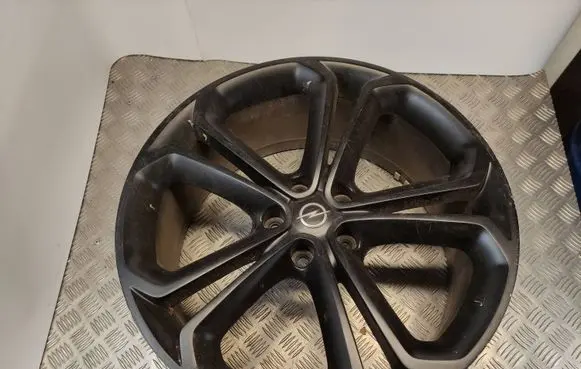 Opel Astra J R20 alloy rim 