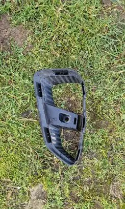 Renault Captur II Front bumper lower grill 261A31728R