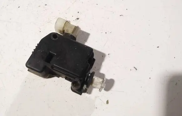 Opel Insignia A Central locking motor 13501151 008066-701