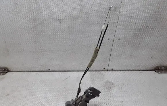 Mazda 2 Rear door lock