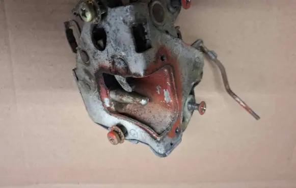 Mercedes-Benz W123 Front door lock