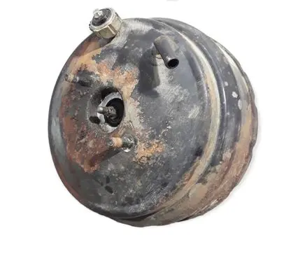 Mitsubishi Pajero Brake booster