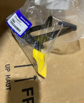 Volvo XC40 Engine bonnet/hood lock/latch loop/hook 32244037