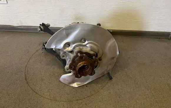 BMW i4 Rear wheel hub 6893273 8834819 6861127