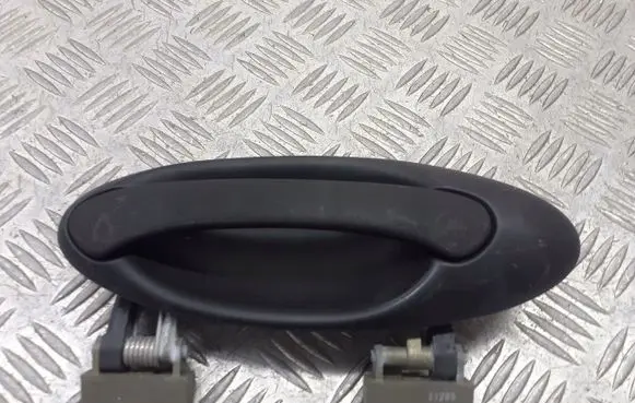 Saab 9-5 Front door exterior handle/bracket 5510094