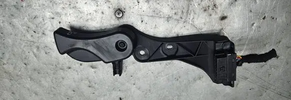 BMW 4 F36 Gran coupe Engine bonnet (hood) release handle 7326365