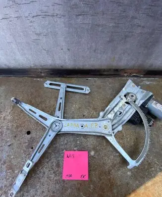 Opel Zafira A Front door window regulator with motor 90579356 101250200
