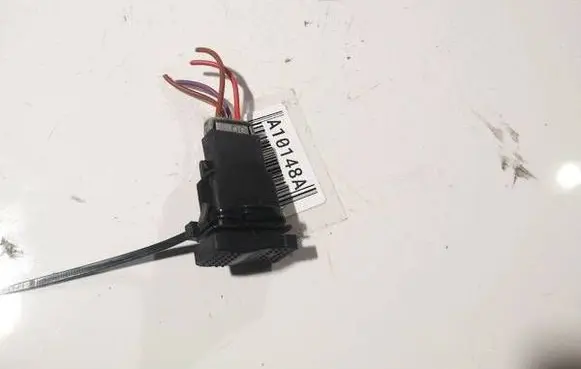 Iveco Daily 30.8 - 9 Fog light switch 