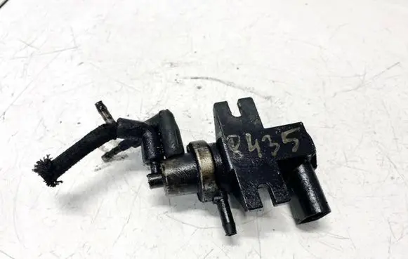 Skoda Superb B5 (3U) Turbo solenoid valve pa6.6gf35 333955665
