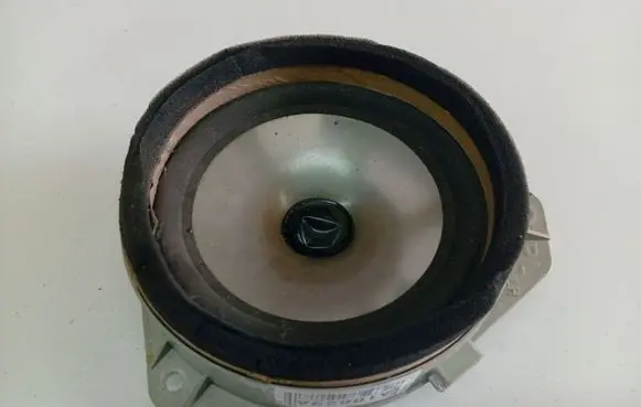 Subaru B9 Tribeca Front door speaker 86301XA06A