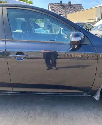 KIA Ceed Front door