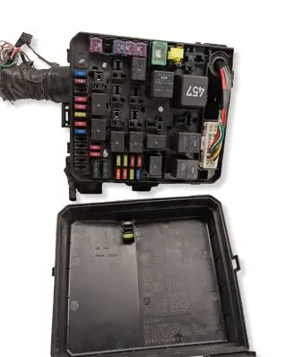 Mitsubishi Outlander Fuse module 8565A024