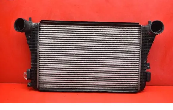 Skoda Octavia Mk2 (1Z) Intercooler radiator 1K0145928A