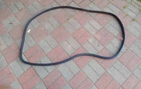 Hyundai Ioniq 5 Front door rubber seal 