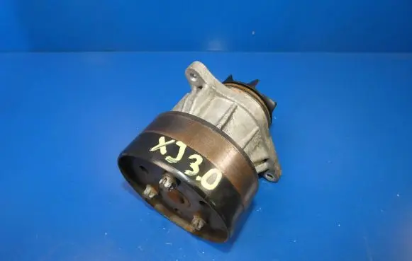 Jaguar XJ X351 Water pump 9X2Q-8501-AB 0E30