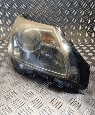 Toyota Avensis T270 Headlight/headlamp 8112605310 279120R