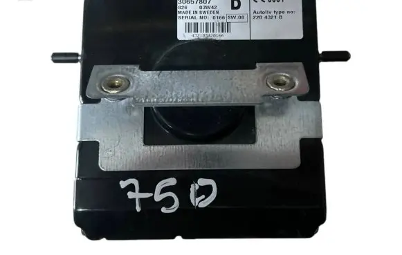 Volvo XC90 GPS navigation control unit/module 30657807 2204321B