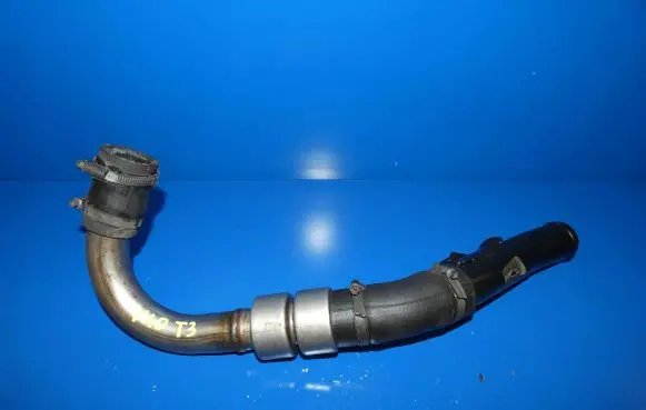 Volvo V40 Air intake hose/pipe