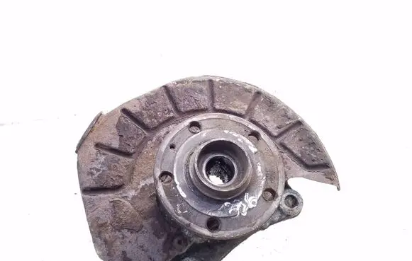 Front wheel hub spindle knuckle