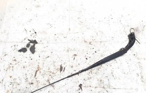 Honda Civic IX Front wiper blade arm