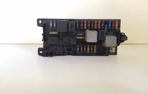 Mercedes-Benz E W211 Fuse module 2115453901