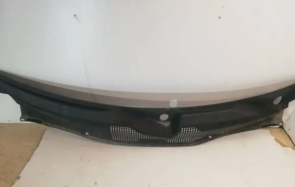 Jeep Compass Wiper trim 05303964af