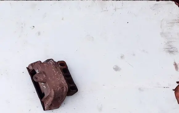 Volkswagen Golf IV Engine mount bracket 1J0199555