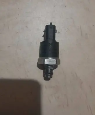 Fuel pressure sensor